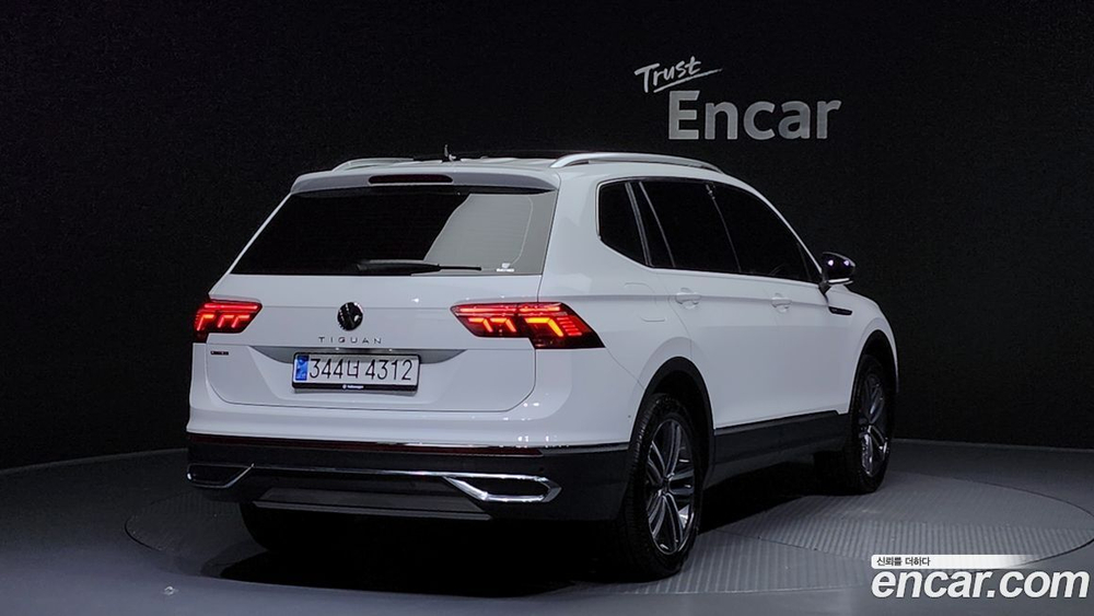 Volkswagen Tiguan Allspace 2.0 TSI Prestige (09.2023)