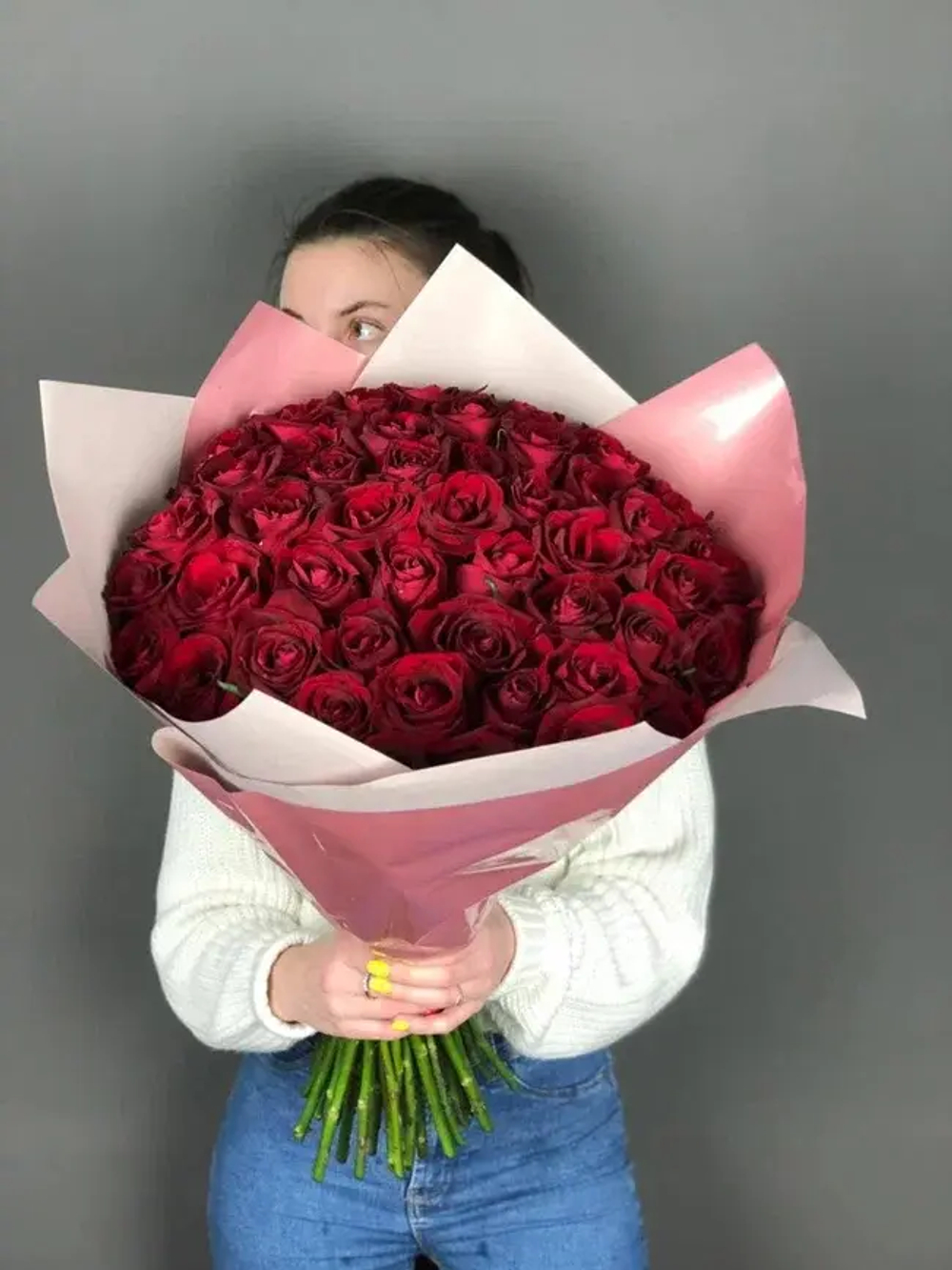 Букет 50 красных роз Эквадор 70см в пленке