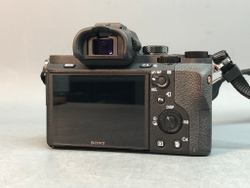 Sony A7 II 7.000 кадров
