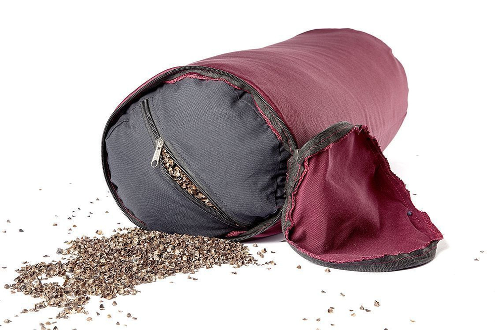 Болстер для йоги из гречихи разных размеров Рамайога