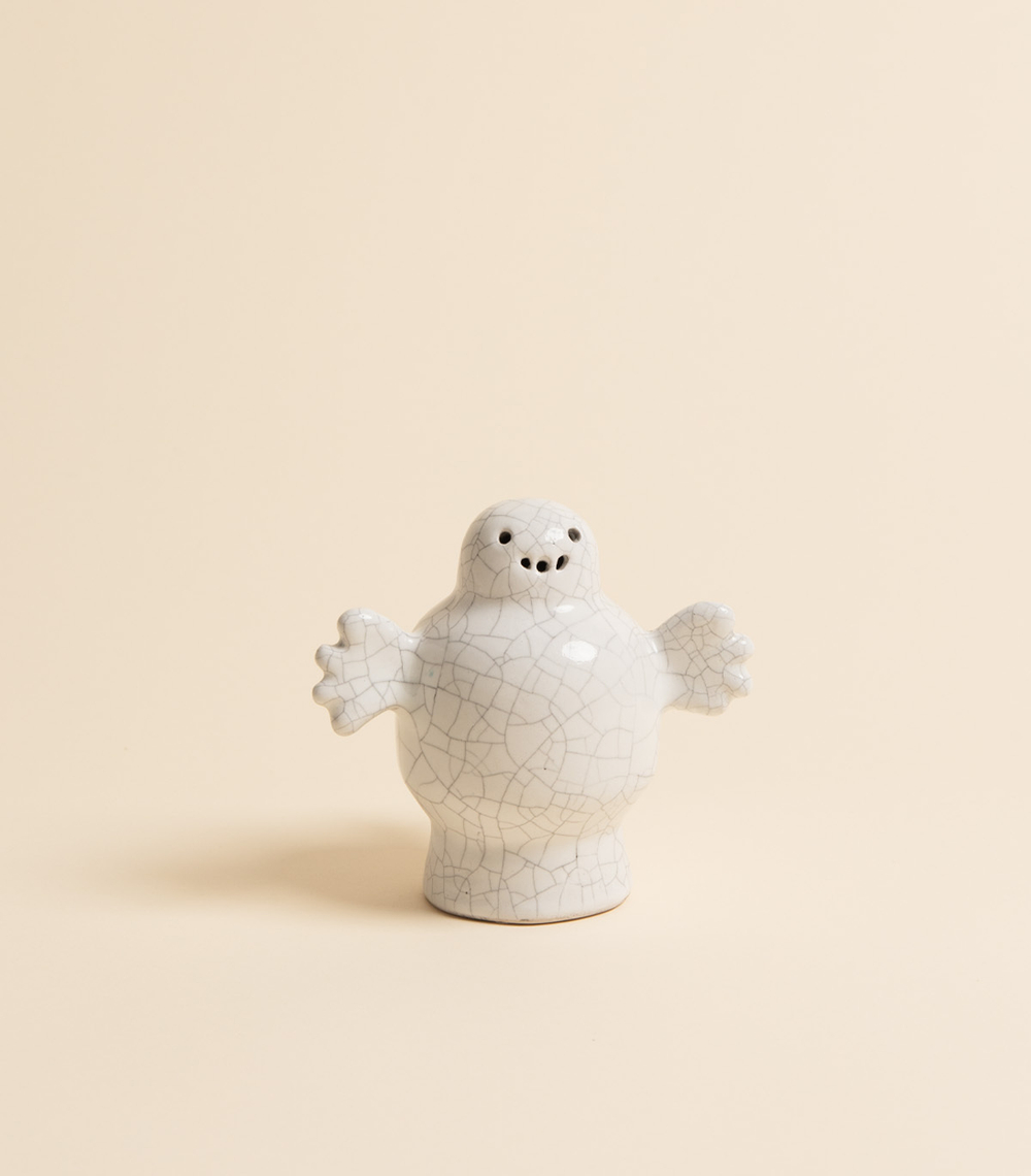 Скульптура — Привидение, белый кракле | vaya.for.fun