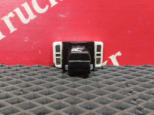 Замок бардачка 2023г.