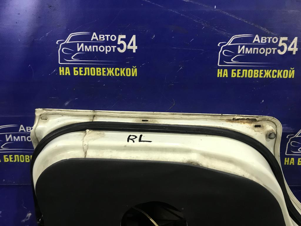 Дверь задняя левая MITSUBISHI LIBERO 2001