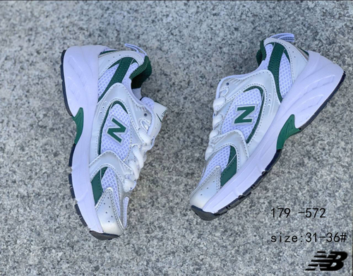 Кроссовки по 8 пар (31-36)р. / 179-572