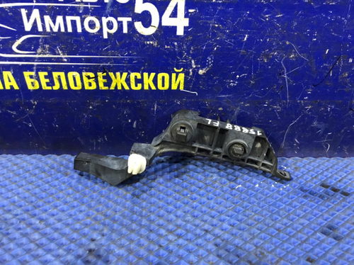 Крепление бампера переднее левое Honda ACCORD 2002-2008