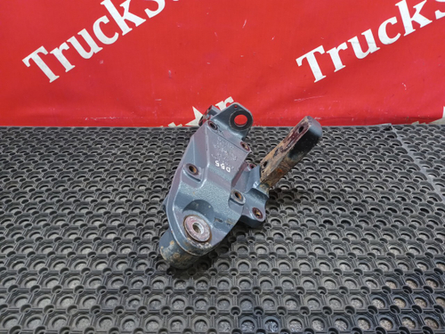 Кронштейн передней рессоры правый 2018г.