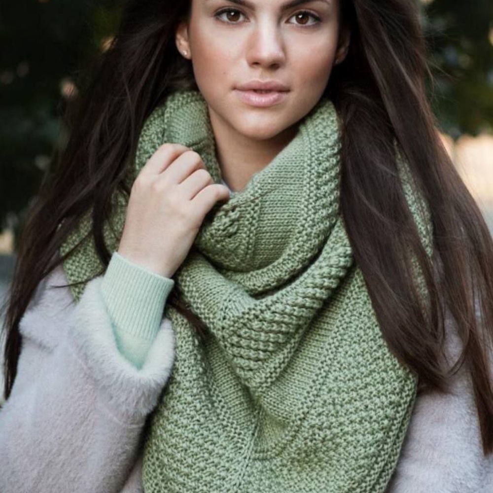 Описание по вязанию бактуса спицами "Provence"