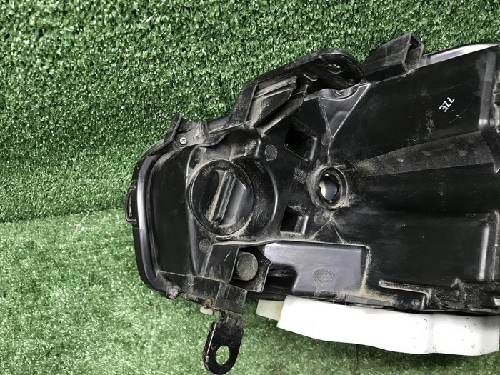 Фара правая Nissan Murano Z52 (2014-2022) LED