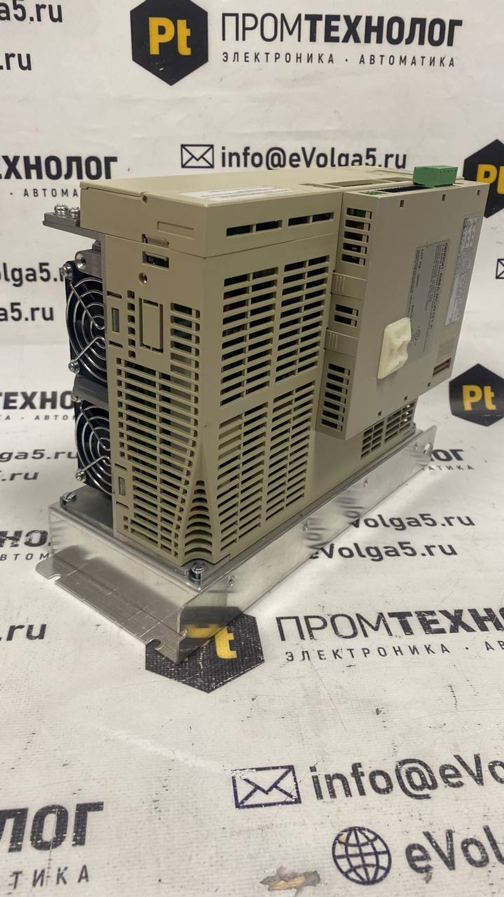 Omron SGDH-20DE-OY б/у