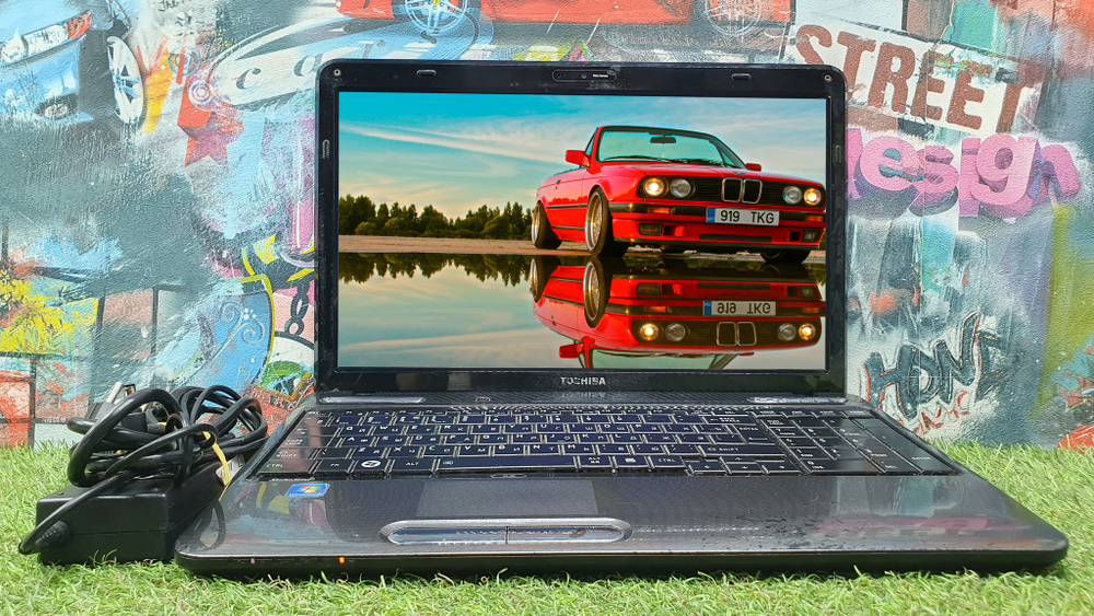 Ноутбук Toshiba Pentium/3Gb