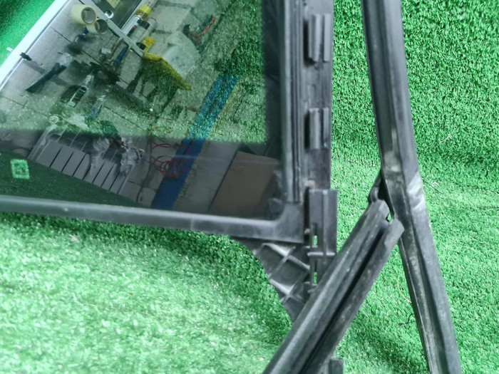 Форточка двери задняя правая Mercedes S W223 20-нв