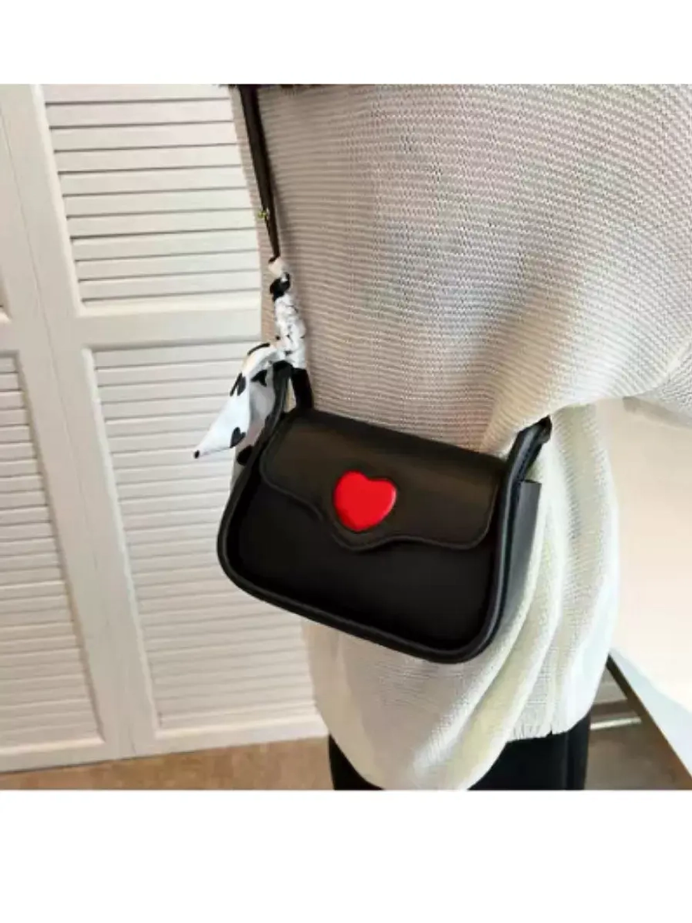 Сумка кросс-боди через плечо