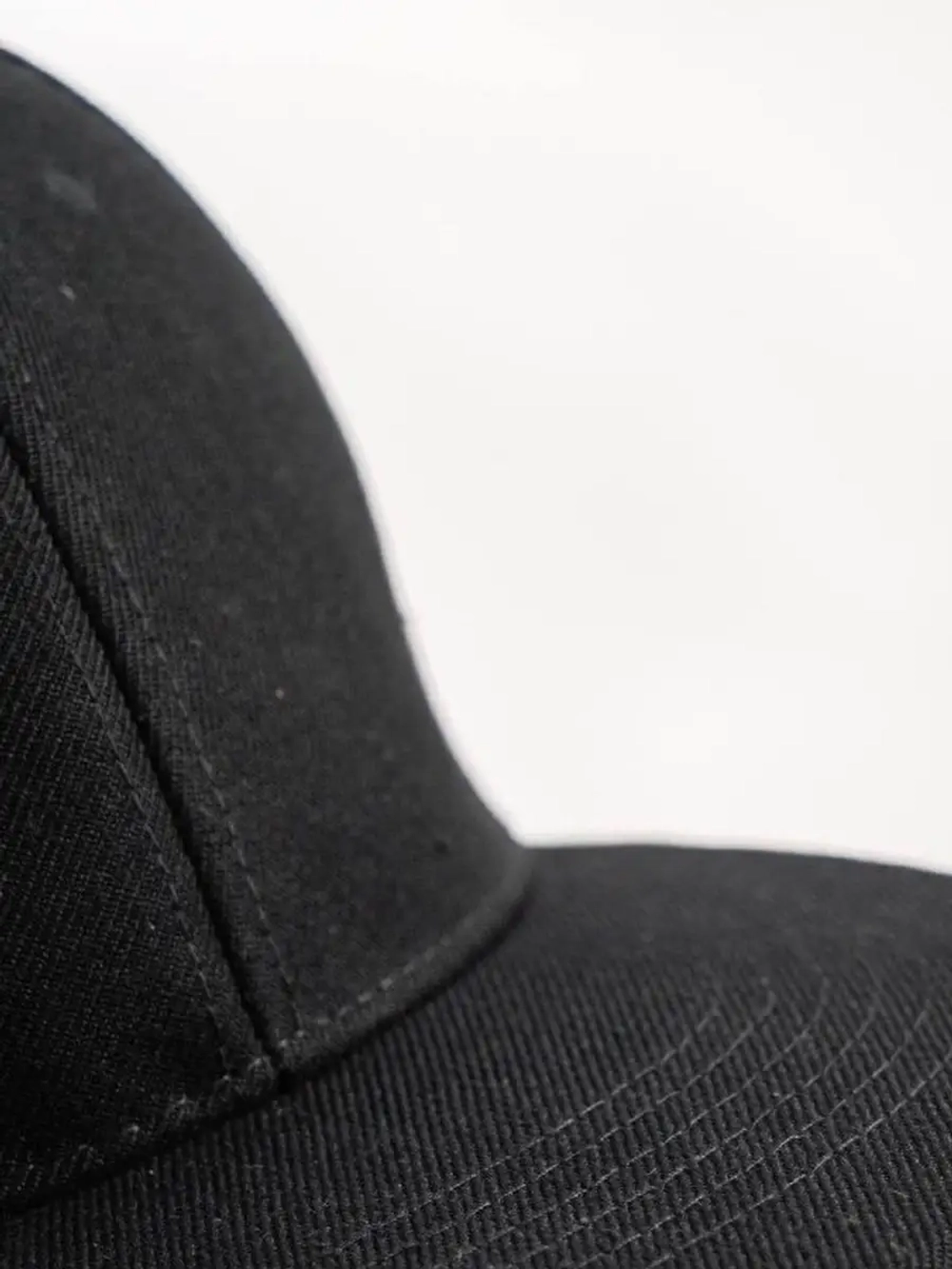 бейсболка с прямым козырьком