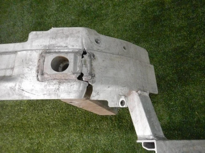 Усилитель передний BMW X7 G07 (2019-н.в.)