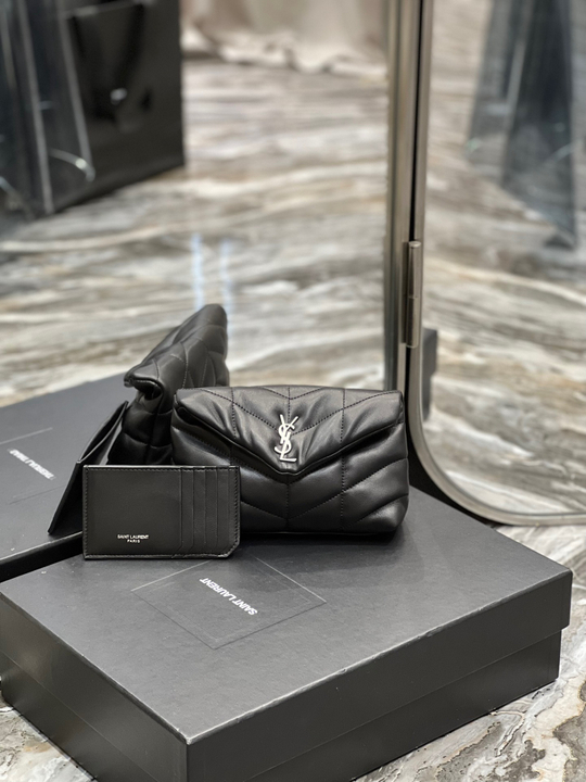Saint Laurent Loulou Puffer Bag 18 cm