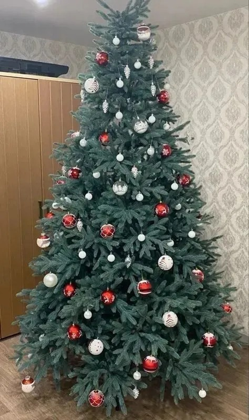 Ель искусственная Царь Елка Адель голубая 240см