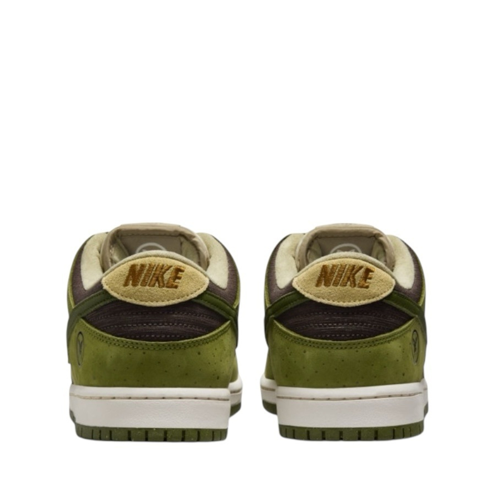 Nike Dunk Low SB Yuto Horigome “Asparagus”