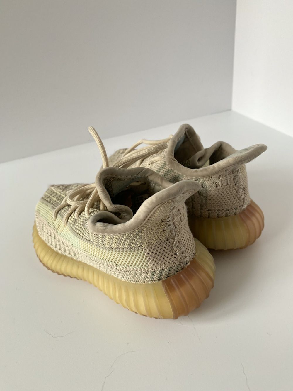 Кроссовки Adidas Yeezy, 22,5