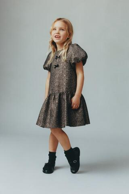 ZARA БАРХАТНОЕ ПЛАТЬЕ С БЛЕСТКАМИ И БАНТАМИ, ЗОЛОТИСТЫЙ