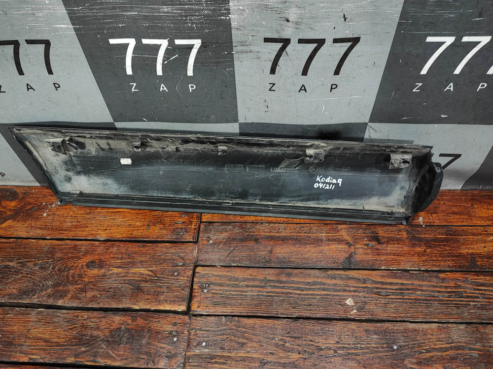 Накладка двери задней левой Skoda Kodiaq 16-нв Б/У Оригинал 565854949