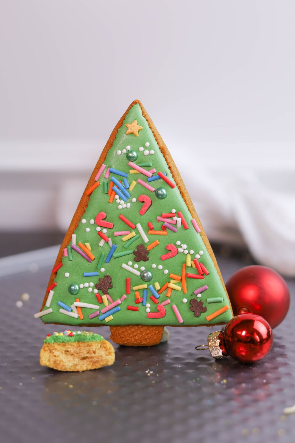 Пряник елка треугольная
