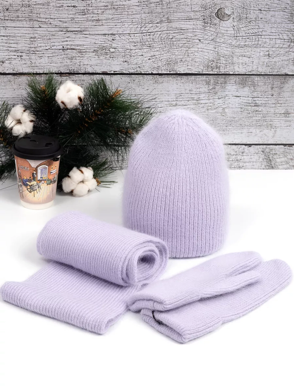 Комплект зимний шапка с шарфом и перчатками теплый вязаный