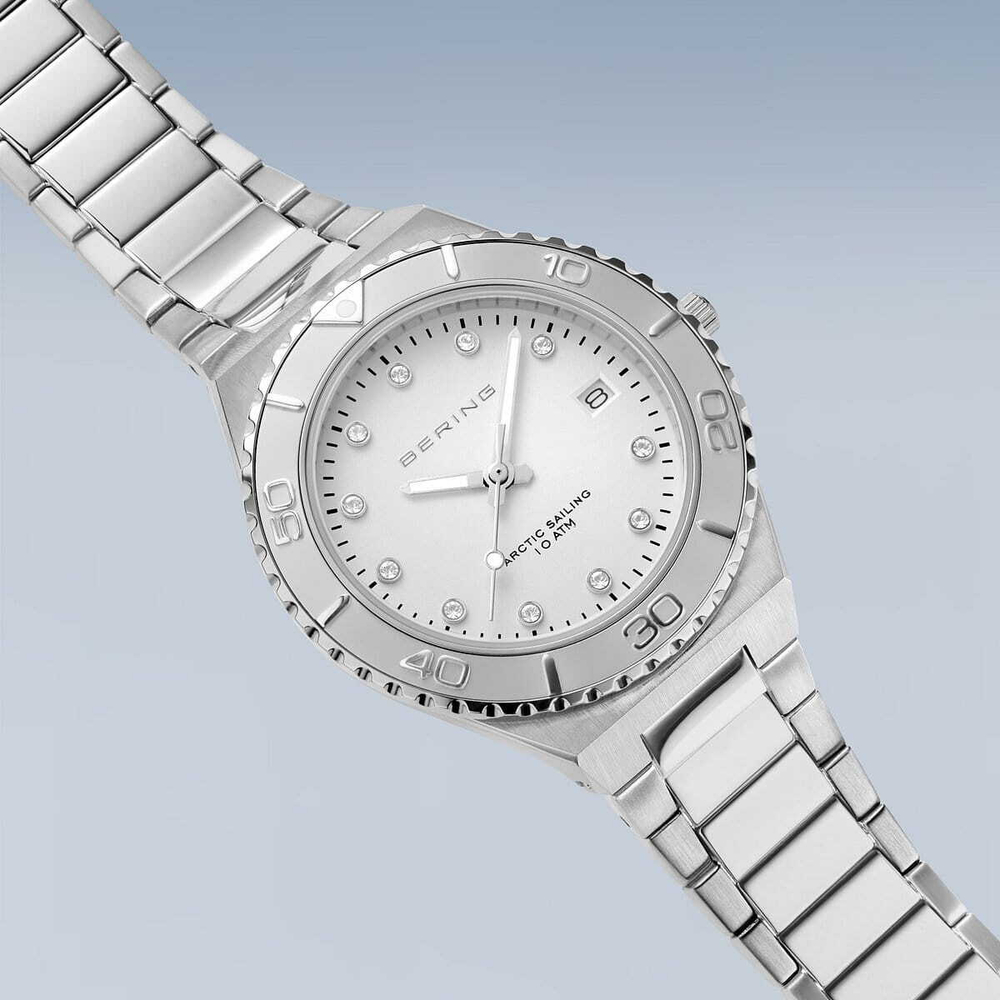 Женские наручные часы Bering 18936-704