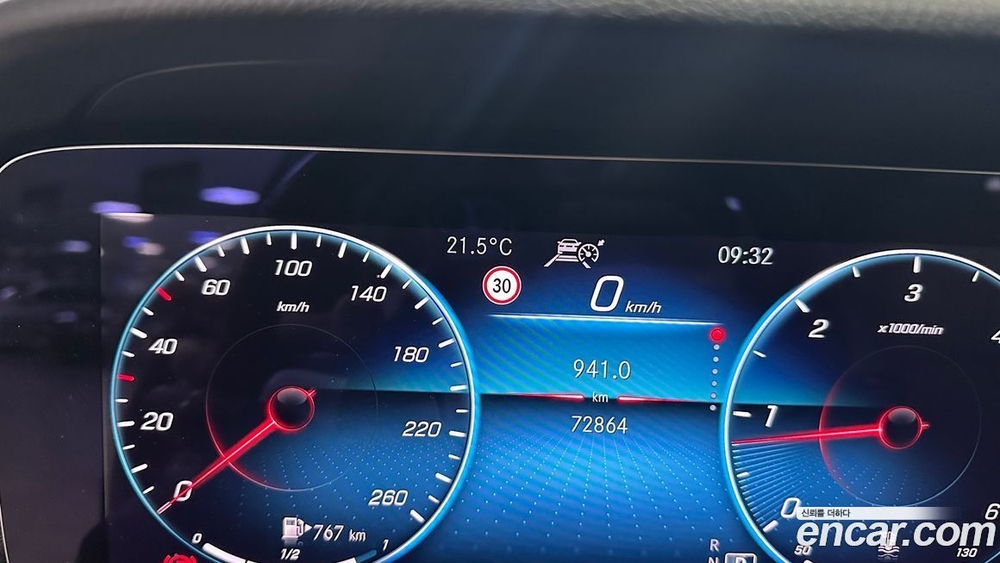 Mercedes-Benz E-Class W213 E220d 4MATIC Exclusive (08.2021)