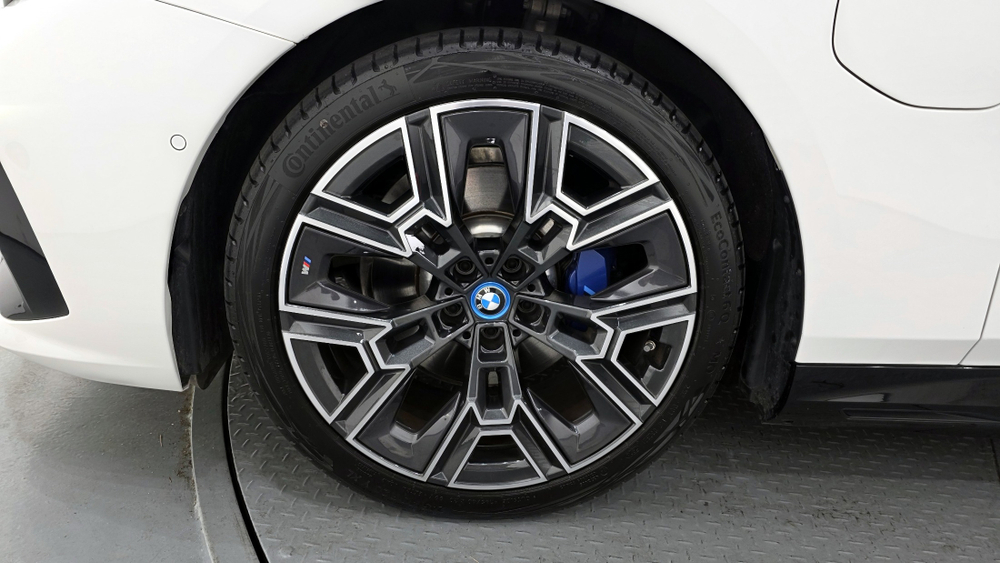 BMW 5 серии (G60) 530e xDrive M Sport