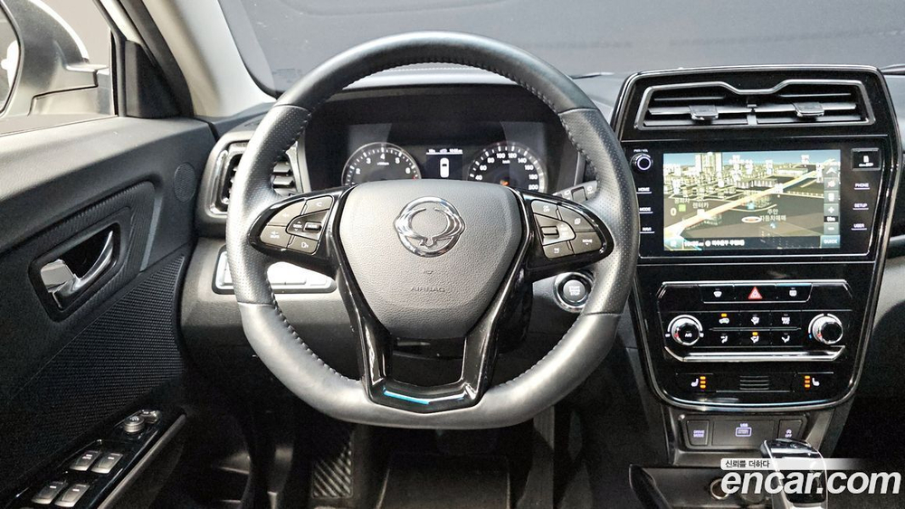 KG Mobility (Ssangyong) Very New Tivoli Бензин 1.5 2WD (03.2020)