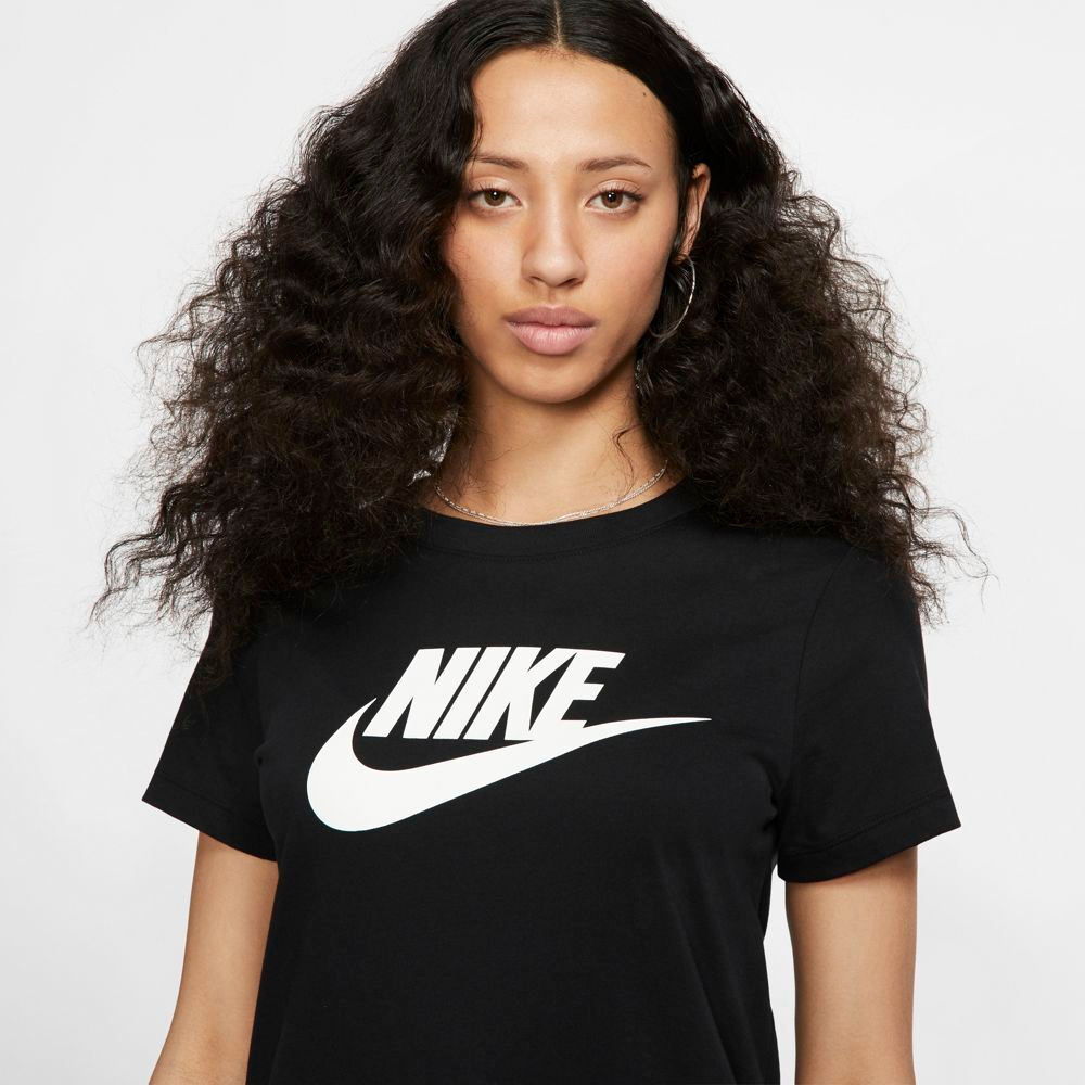 Футболка женская NIKE Sportswear Essential