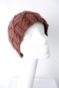 Шапка вязаная коричневая