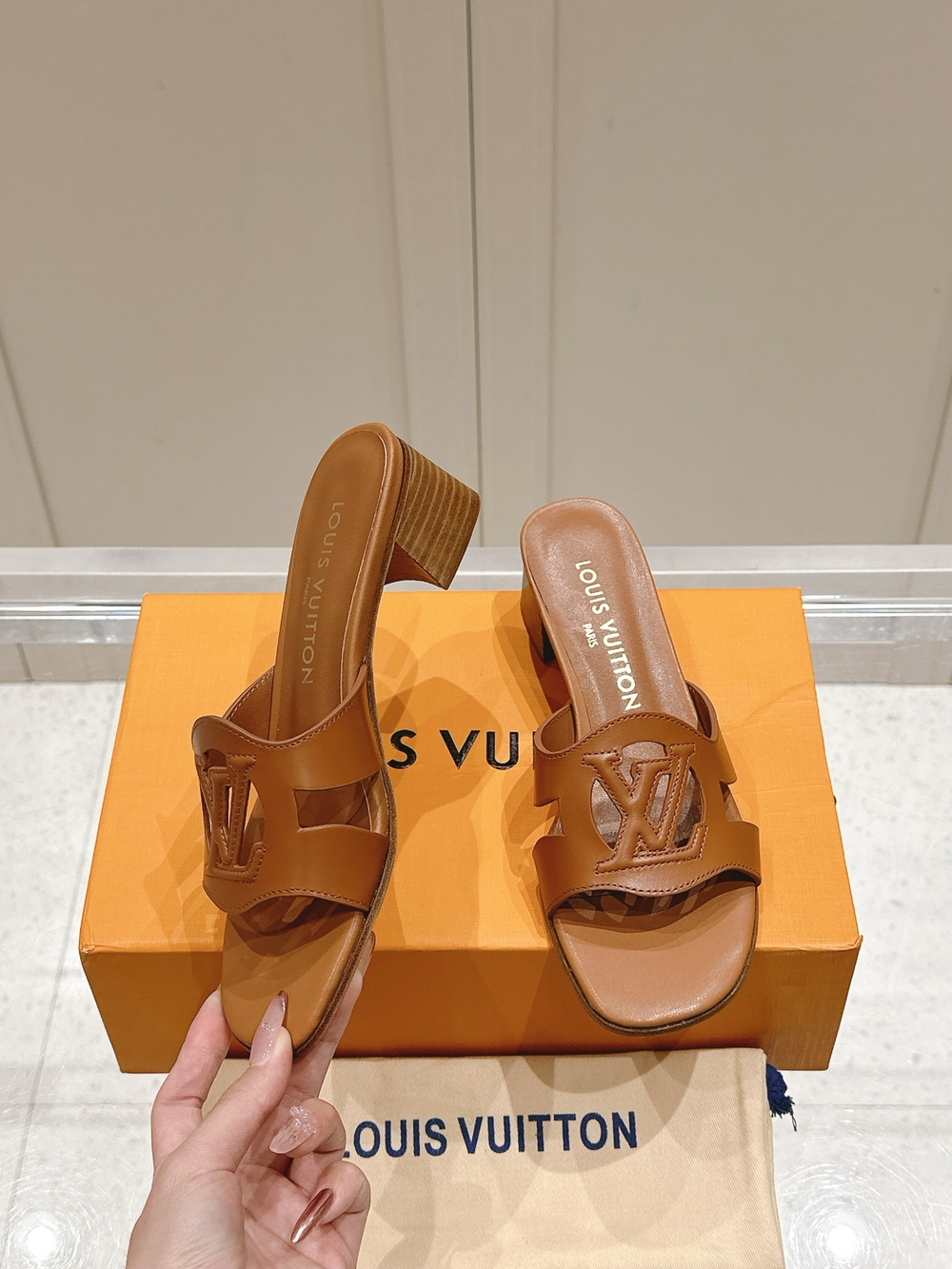 Louis Vuitton Isola Mule
