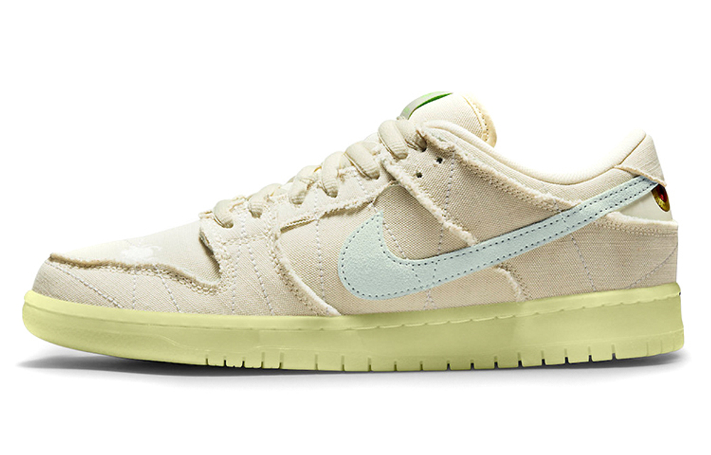 Nike Dunk SB Pro PRM "Mummy" Halloween tear Music Mummy luminous low-top sneakers for men and women the same beige