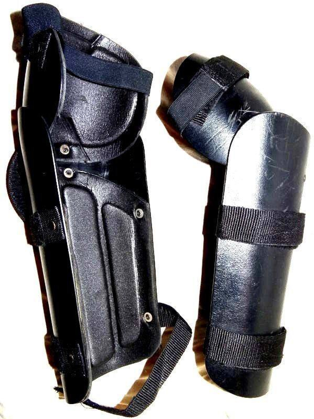 Наколенники с защитой голени черные б.у.