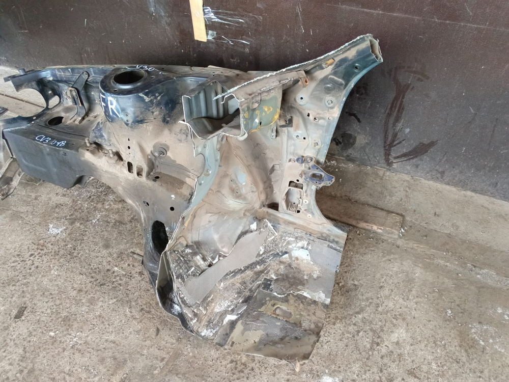 Лонжерон передний правый TOYOTA CAMRY 1992