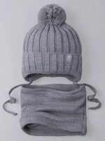 Шапка для мальчика осенняя вязаная и снуд