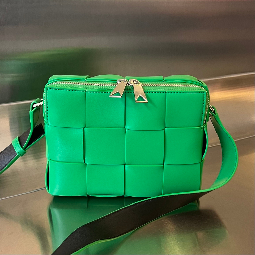 Bottega Veneta Cassette Camera Bag 20 cm