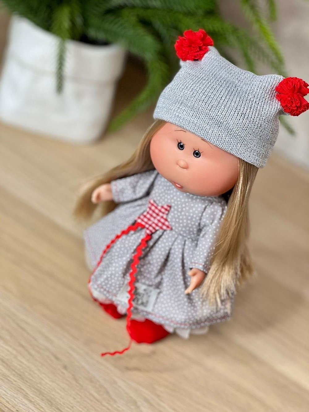 Кукла Nines виниловая 23см Little Mia в пакете (3184)