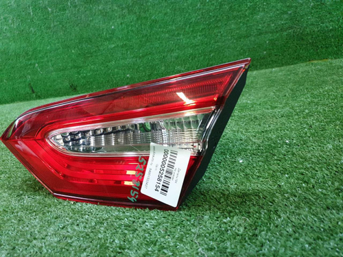 Фонарь правый внут Toyota Camry xv70 17-нв галоген