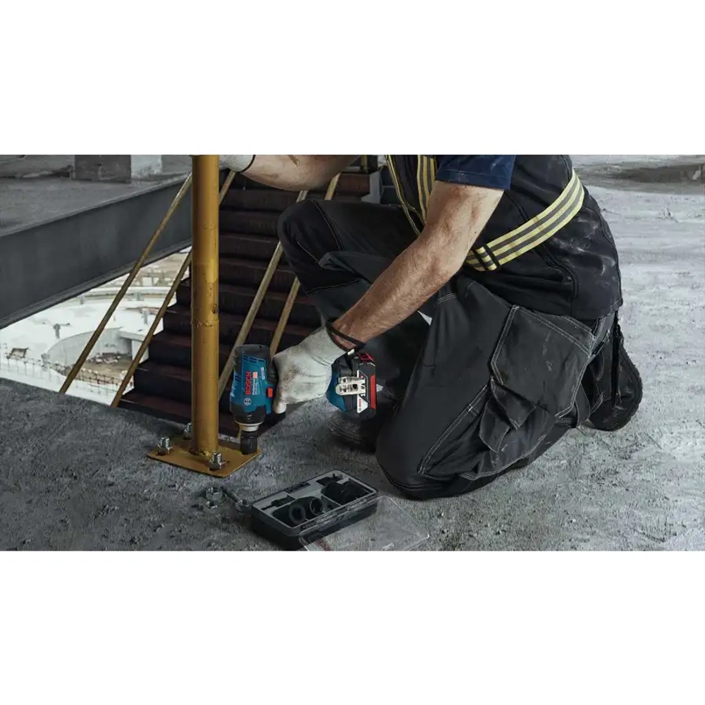 Аккумуляторный ударный гайковёрт GDS 18V-400 BOSCH 06019K0020