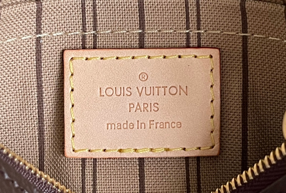 Louis Vuitton Neverfull PM
