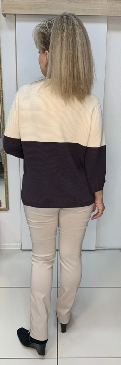 Бежево-коричневый джемпер