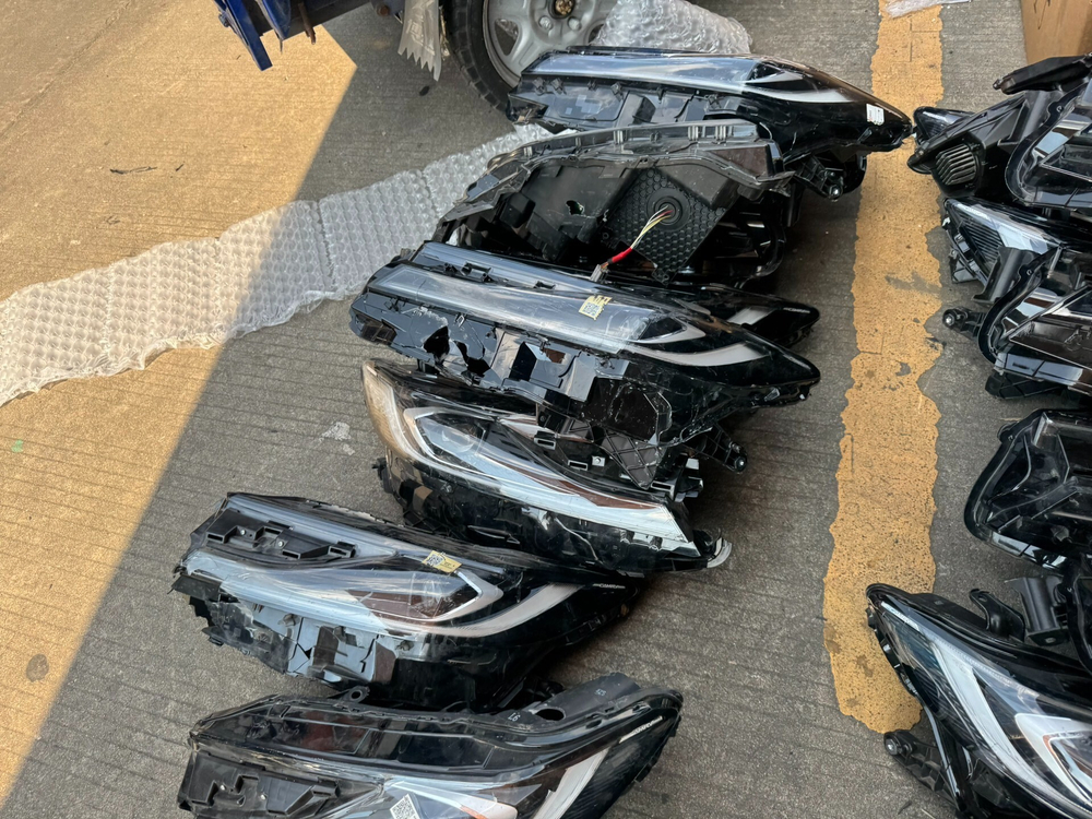 Блок передних фар LED для Toyota Camry XV70 (2017-2021), оригинал,, правая или левая