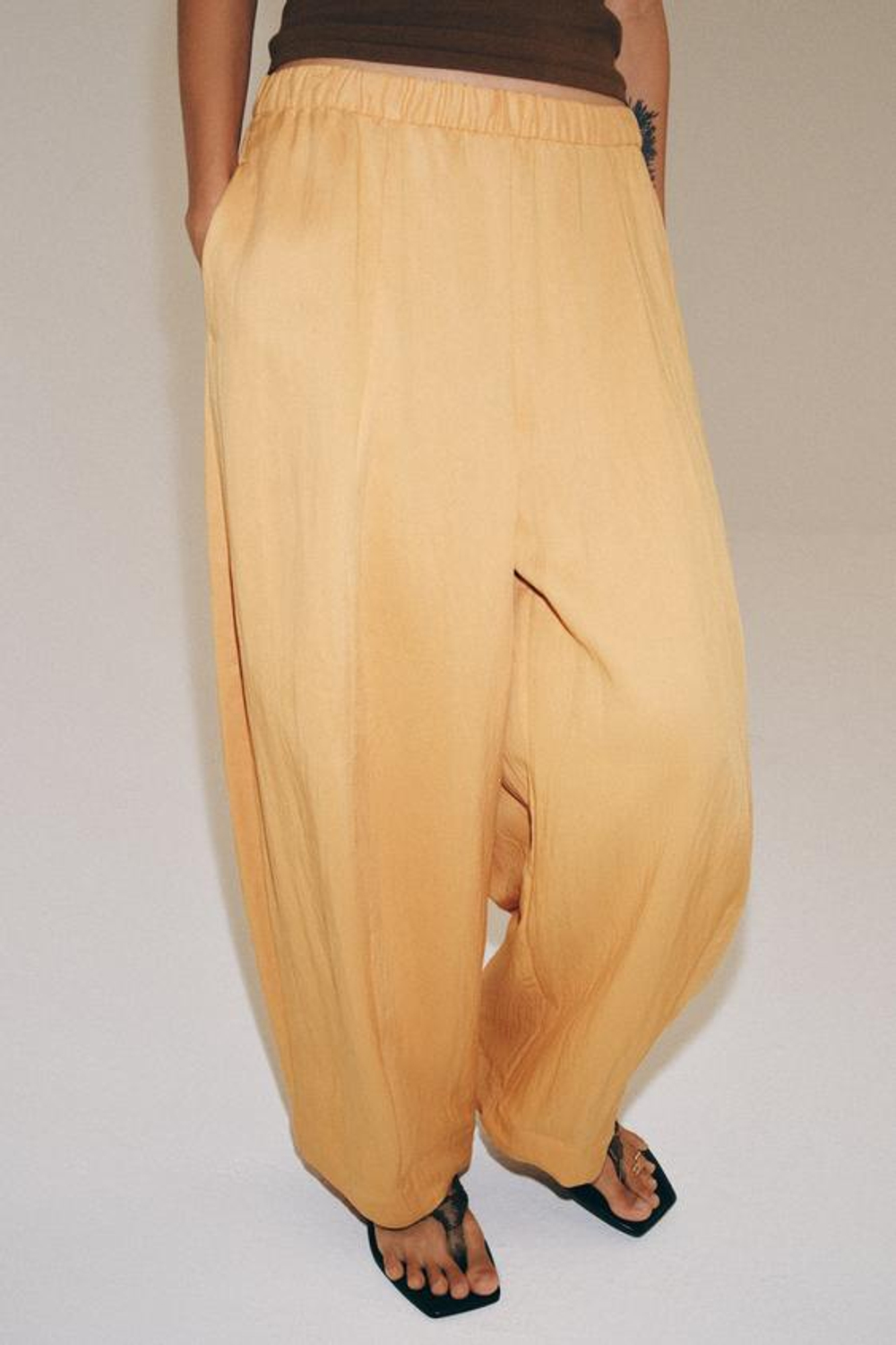 ZARA БРЮКИ BARREL — ZW COLLECTION, ПЕРСИКОВЫЙ