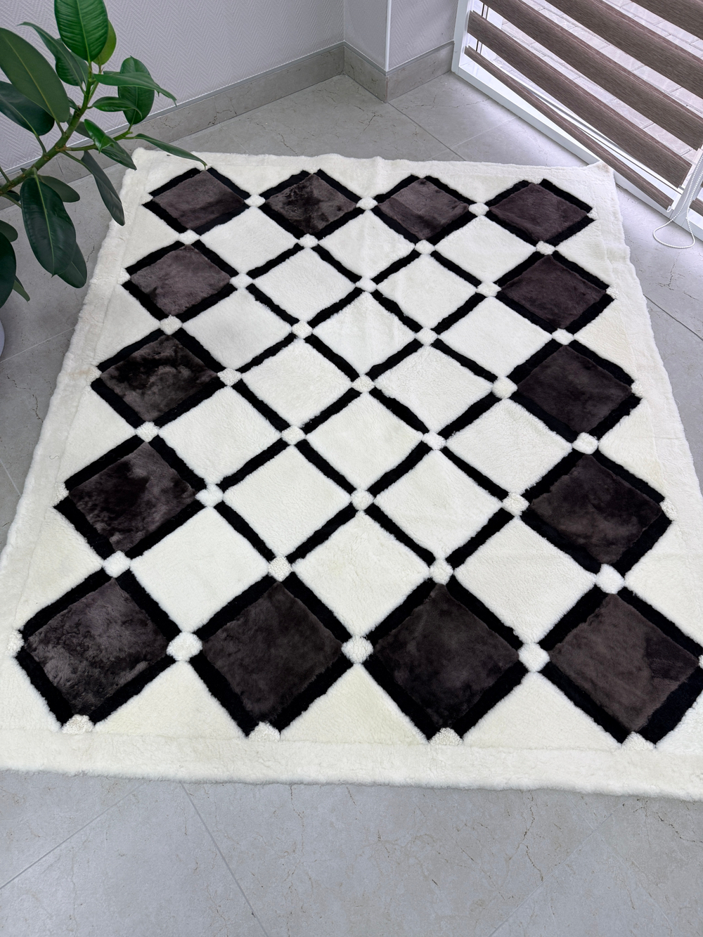 Ковер прямоугольный натуральный мех овчина, 210 х 170 см.