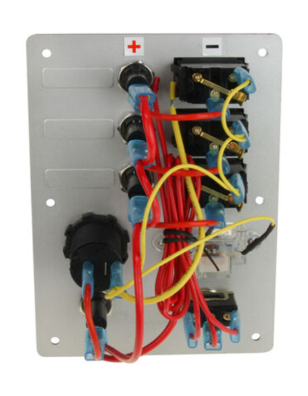 Панель бортового питания 3 переключателя с предохранителями, прикуривателем и индикатором заряда АКБ