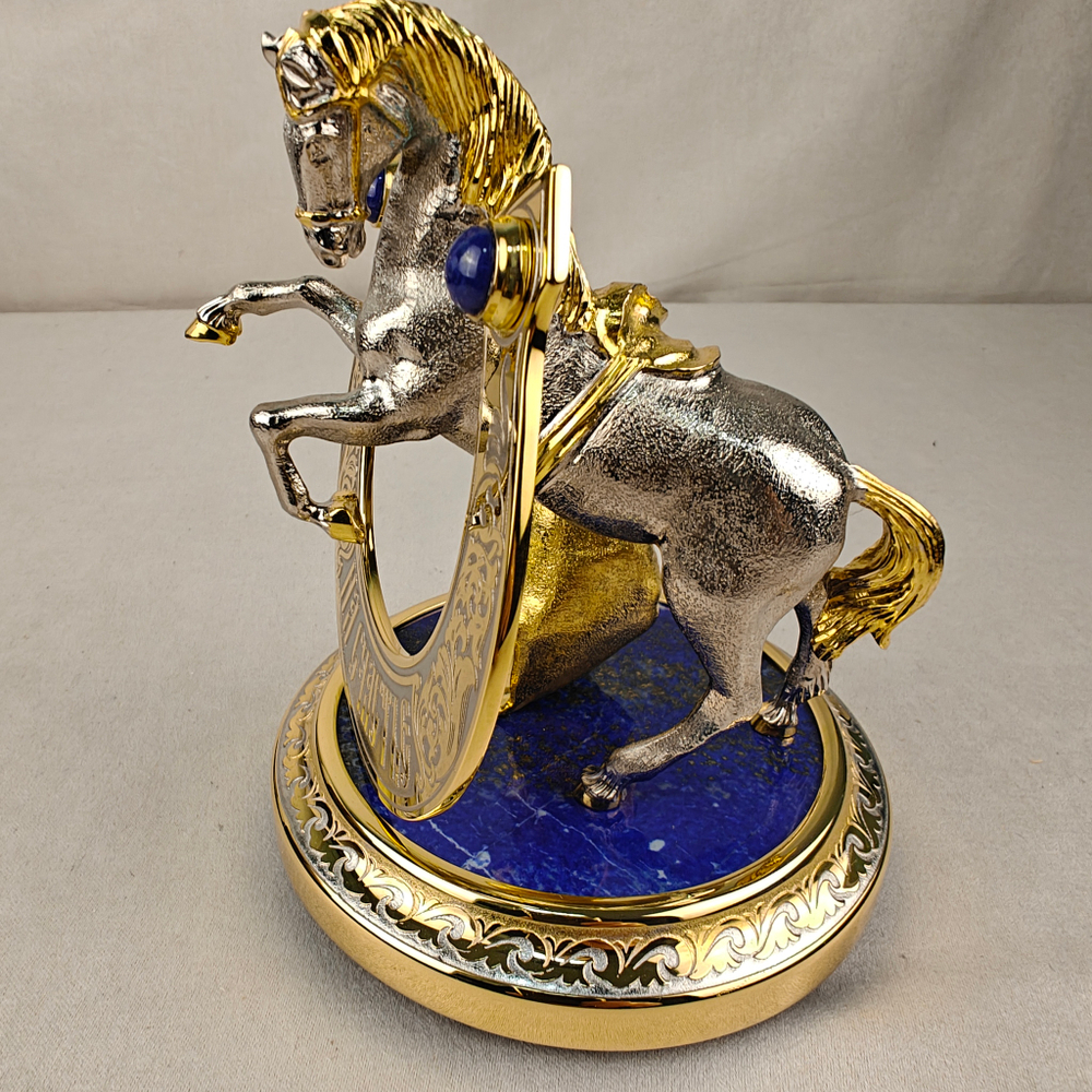 Конь с подковой "На счастье". Лазурит