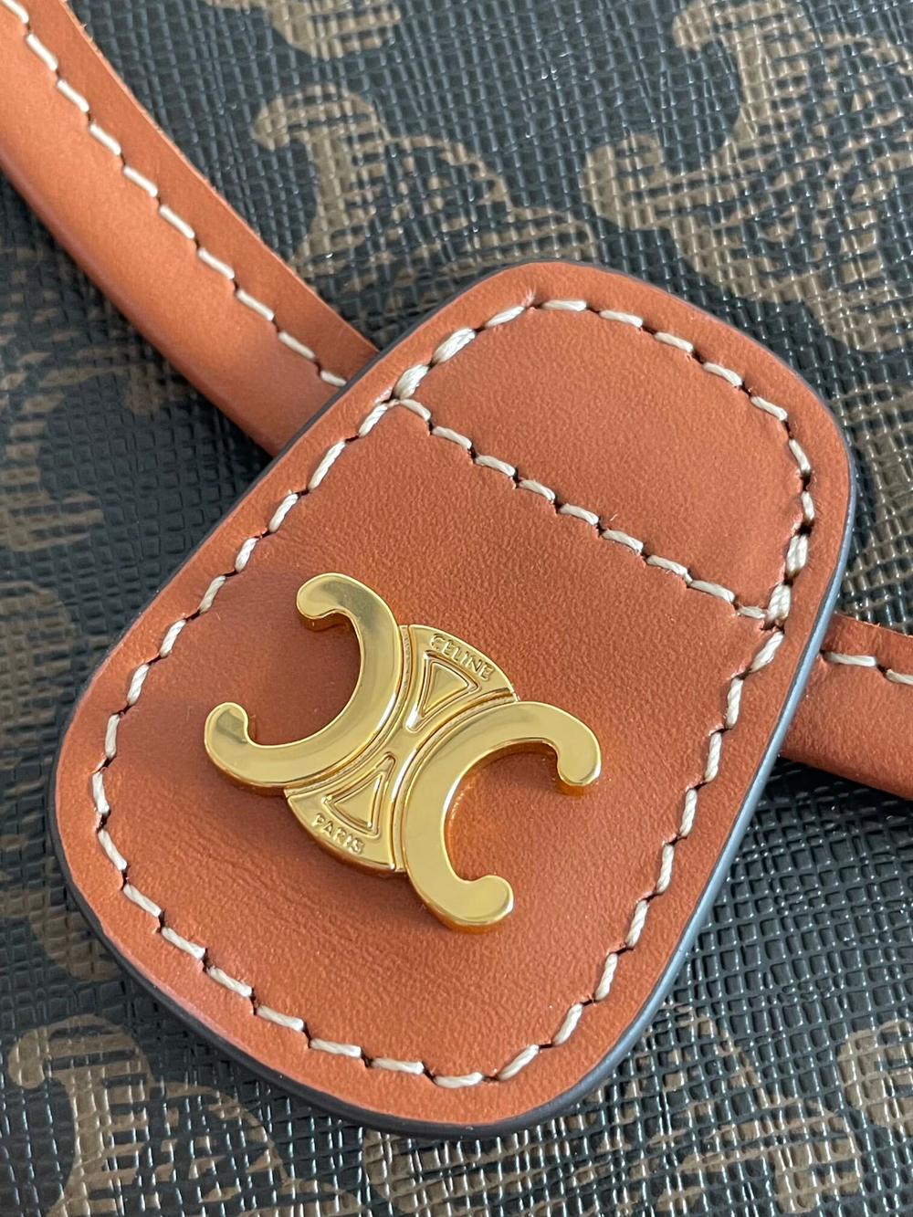 Celine Mini Besace 15 cm