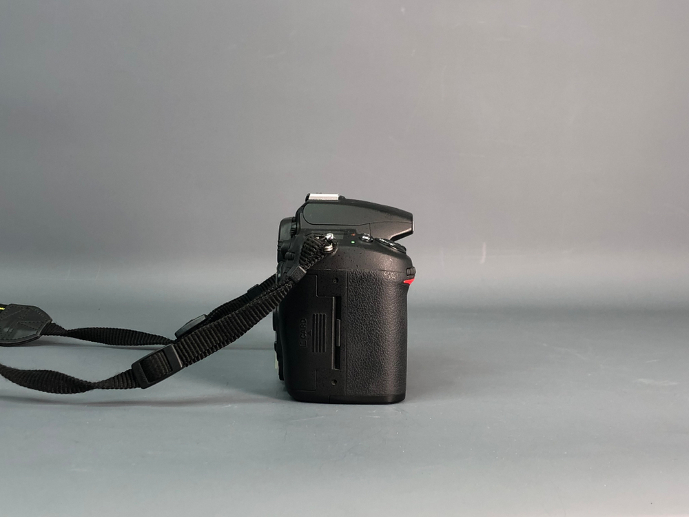 Nikon D7000 43.000 кадров